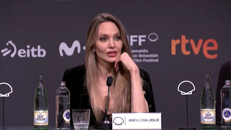 “En este momento no reconozco a mi país”, declara Angelina Jolie tras ser consultada por sus temores respecto a EE.UU.