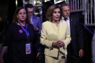 Los demócratas condenan la violencia política tras el disparo a Kirk, aliado de Trump
