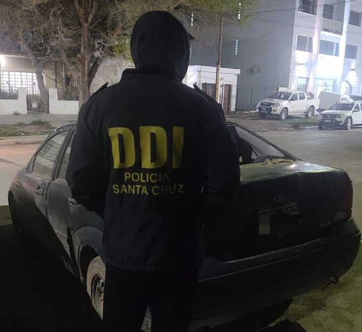 Recuperan en Caleta Olivia un vehículo con pedido de secuestro por estafa