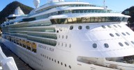 Norovirus outbreak hits Royal Caribbean cruise bound for Miami, dozens sick aboard Serenade of the Seas, CDC says