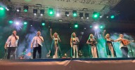 La rumba de Siempre Así se apodera de la Plaza Mayor de Salamanca