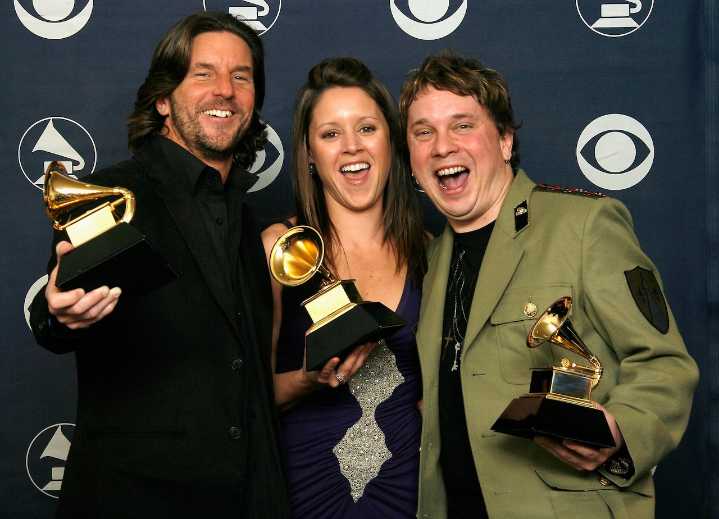 ‘Jesus, Take the Wheel’ songwriter dies in plane crash