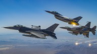 F-16 Viper Demo Team arrives for 2025 Oregon International Air Show