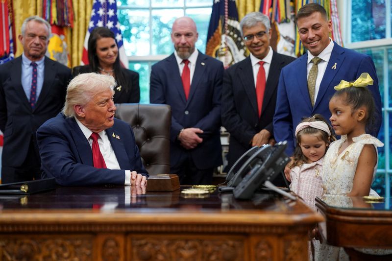 Trump executive order aims to use AI to boost childhood cancer research