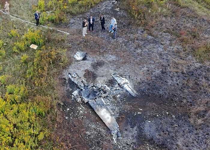 Pilot killed when small plane crashes at Kobelt Airport