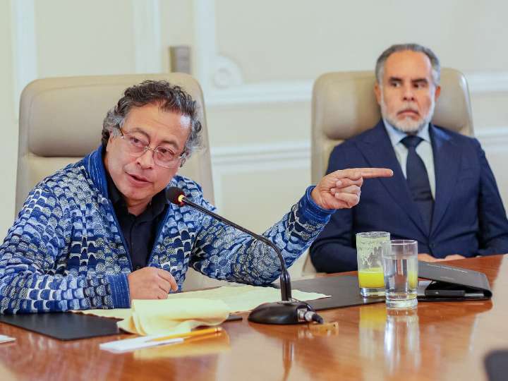Reacomodo en el gabinete: Gobierno Petro solicita renuncias a tres ministros tras derrota en elección de magistrado