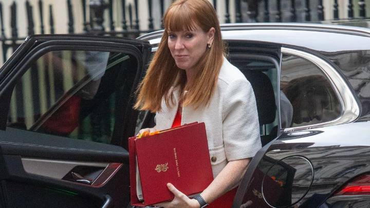 La viceprimera ministra británica, en la cuerda floja por un presunto caso de evasión fiscal
