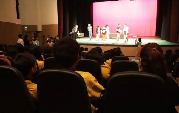 Con teatro y diálogo concluye jornada de prevención del suicidio en adolescentes