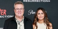 Eric Stonestreet & Lindsay Schweitzer Are Married After 8 Years Together! | Eric Stonestreet, Lindsay Schweitzer, Wedding