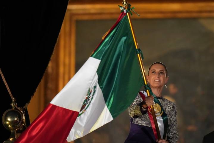 Primer año de gobierno de Sheinbaum: Popularidad alta, violencia Creciente y el regreso de Trump