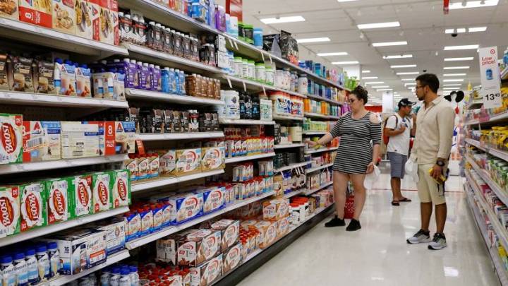 Inflation could be a third lower without tariffs, financial decision makers say