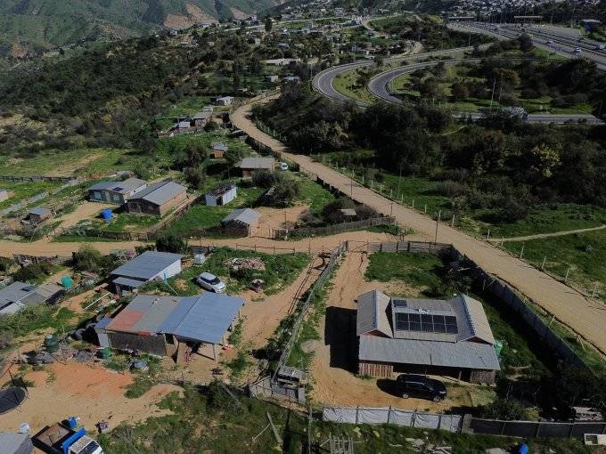 Familia Correa y promesa del Minvu de demoler en septiembre la toma en Quilpué: "No podemos estar seguros que ahora sí sucederá"