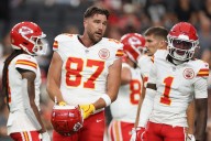 Travis Kelce asume culpa por lesión de Xavier Worthy