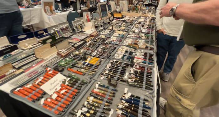 Orlando Pen Show returns with cursive writing, sketching classes