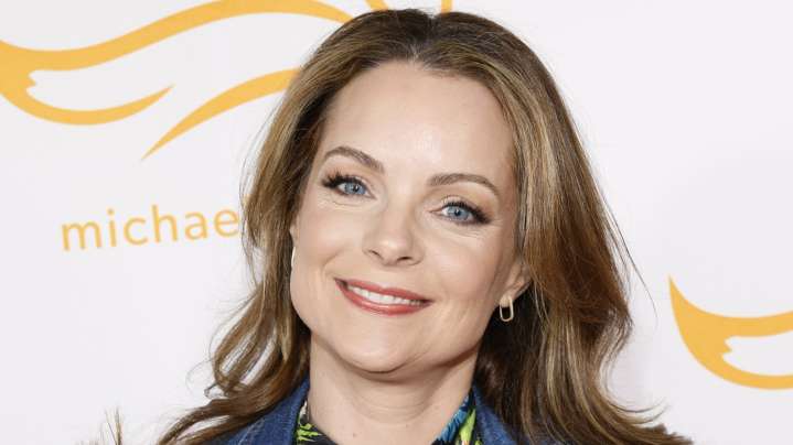 Kimberly Williams-Paisley Is Aging Like Fine Wine (& She's So Stunning)