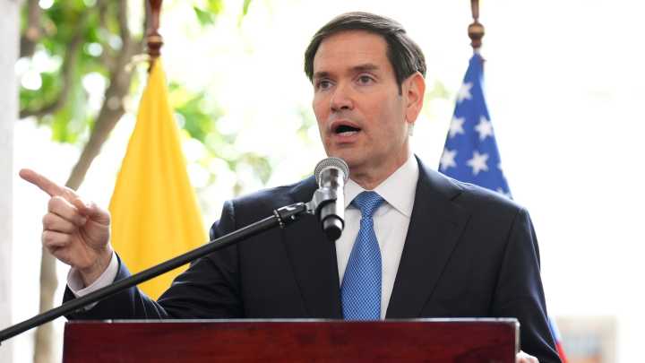 Rubio meets Qatar's prime minister before visiting Israel in a delicate balance with two allies