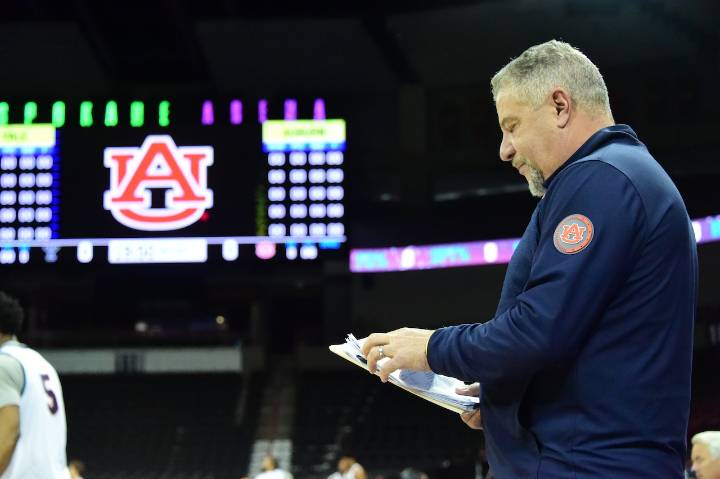 Auburn president shares message for Bruce Pearl after career announcement