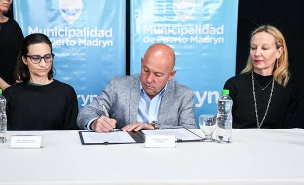 Sastre firmó la adhesión a la declaración de París sobre prevención combinada del VIH