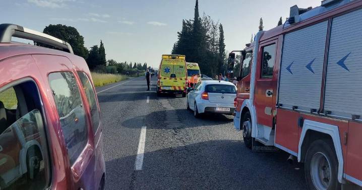 Dos heridos graves en una colisión frontal entre un camión y un todoterreno en Santanyí