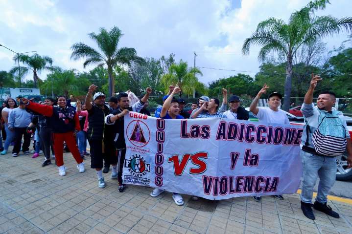 Centros de rehabilitación exigen fin a la violencia en evento de Sheinbaum