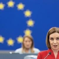 Moldovan voters face crossroads between Russia and EU