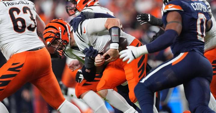 Surtain and Bonitto set the tone as Broncos' smothering defense leads to 28