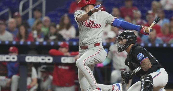 Trea Turner returns for Phillies from hamstring injury ahead of playoffs with batting title in sight