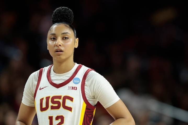 College hoops star to miss entire 2025-26 season due to injury