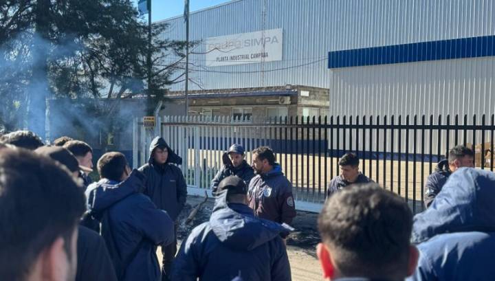 La fábrica de motos KTM cierra una de sus plantas y deja cincuenta obreros en la calle