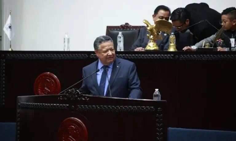 ¿Cuántas iniciativas ha enviado el gobernador Julio Menchaca Salazar al Congreso de Hidalgo?