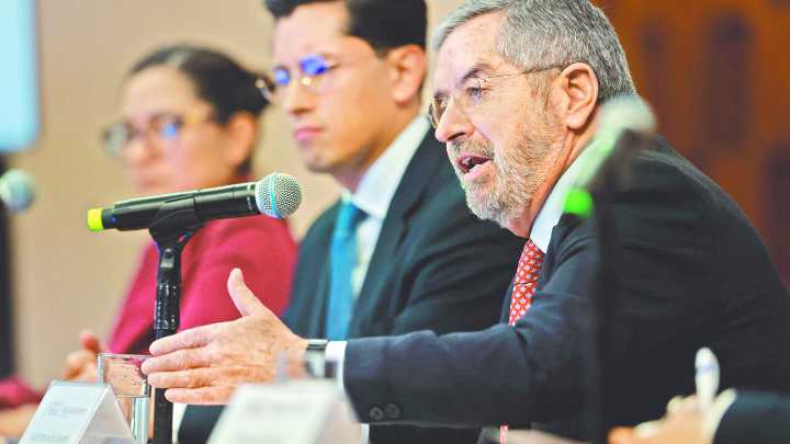 México refuerza asistencia consular en EE.UU. durante fiestas patrias 2025.