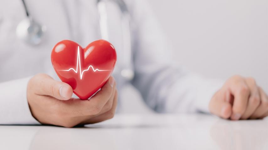 World Heart Day 2025: Chest pain in 20s is not normal, cardiologists raise alarm