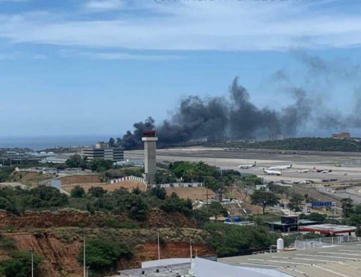 Aeronave se precipita cuando despegaba del aeropuerto de Maiquetía