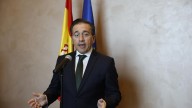 Albares dice que es cuestión de días la aprobación de decreto de embargo de armas a Israel