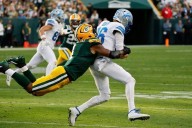 Micah Parsons has a successful debut with the Packers while dealing with a back issue