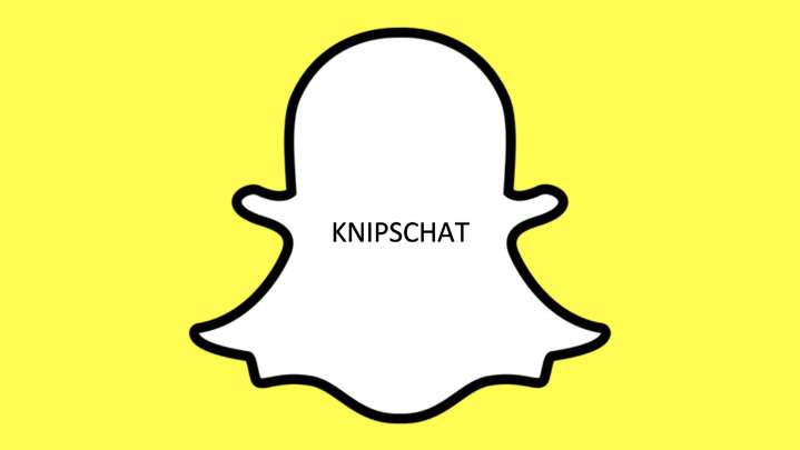 Mennonite Woman Introduces New Social Network Called 'Knipschat'