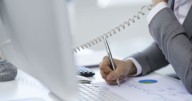 Investment: Wealthsimple calls Feds to regulate fees