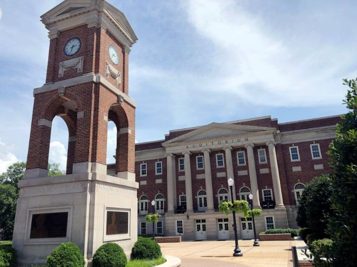 University of Alabama announces record enrollment