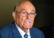 Trump otorgará la Medalla de la Libertad a Rudy Giuliani tras accidente