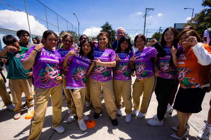 Brugada arranca programa Educación Utopía en CDMX