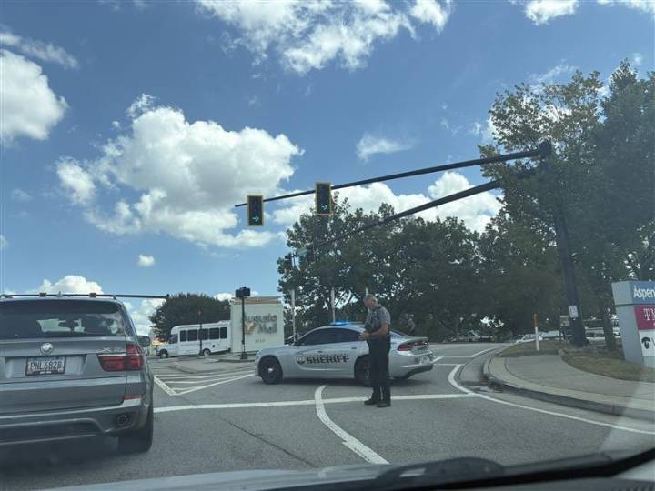 Tiroteo en un centro comercial de Estados Unidos deja al menos un herido