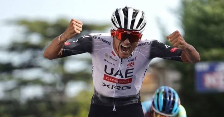 Isaac del Toro gana el Giro della Toscana y suma su undécimo triunfo del 2025