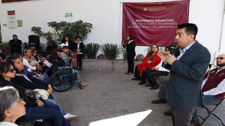 Hidalgo: Entregan tarjetas para cuidadores de personas con discapacidad