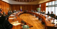 Corte de Ecuador exigió nuevos ajustes al referéndum constituyente de Daniel Noboa