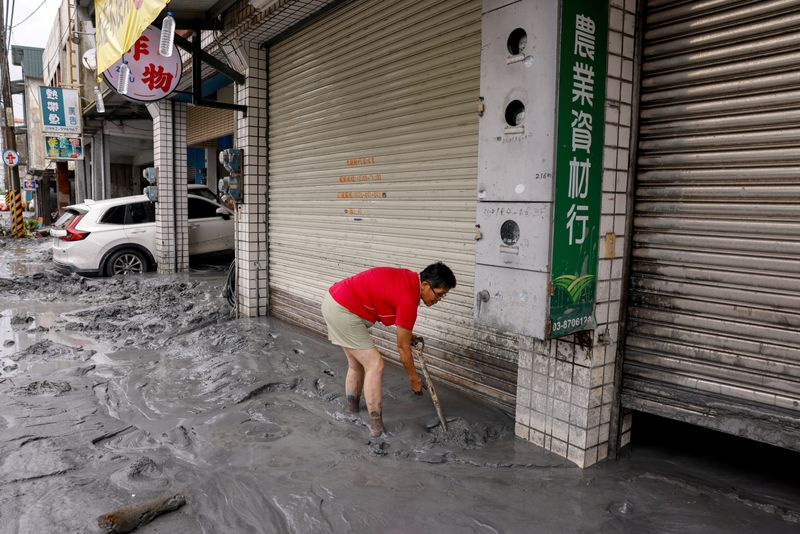 Super Typhoon Ragasa kills 14 in eastern Taiwan, with 124 missing