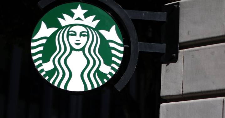 Starbucks Employees Sue After Dress Code Change