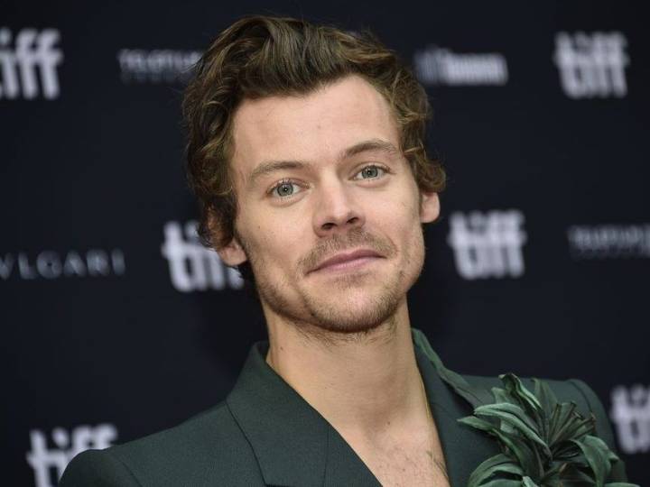 Harry Styles runs Berlin Marathon in under 3 hours