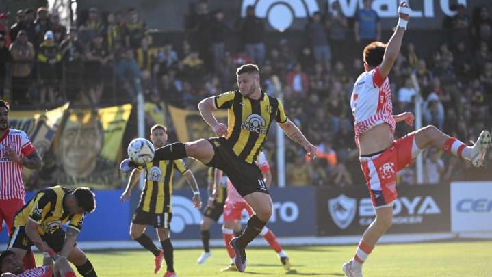 Los Andes no pudo con el líder