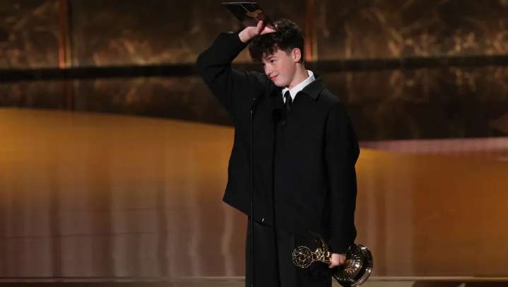 Con 15 años, Owen Cooper hace historia al convertirse en el actor más joven en ganar un Emmy por Adolescent