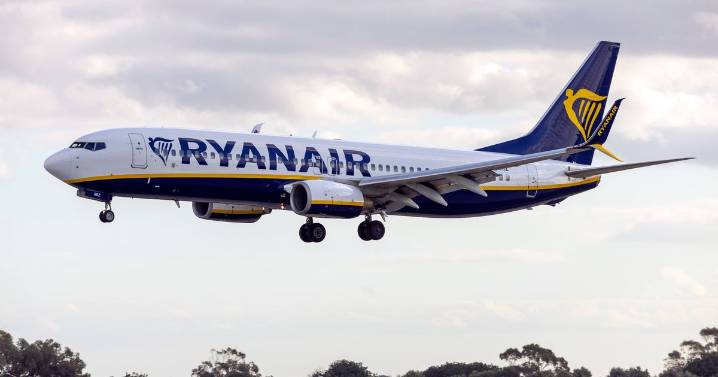 Edinburgh passengers face chaos as flight lands miles from airport in thunderstorm